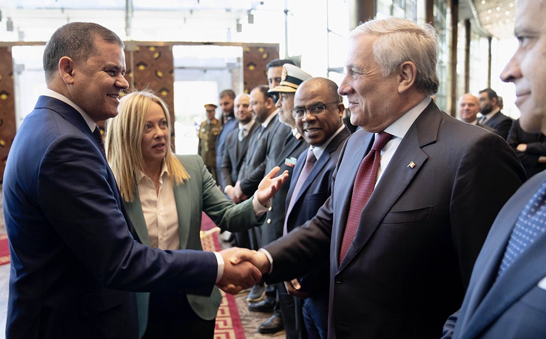 Il presidente del Consiglio Giorgia Meloni in Libia insieme ai ministri Tajani e Piantedosi