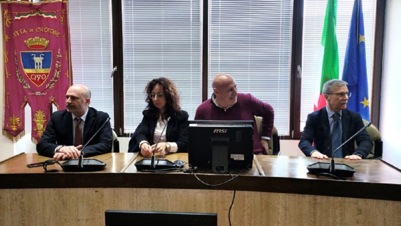 Crotone, il sindaco Voce nomina tre nuovi assessori