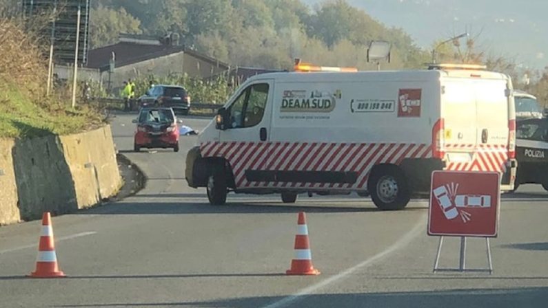 Tragedia a Rende: morto un uomo travolto sulla Ss107