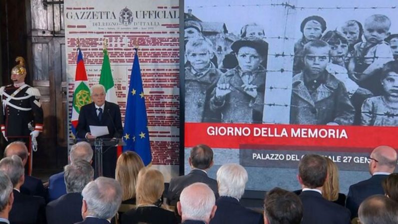 Giorno della memoria, Mattarella: «C’è un negazionismo subdolo e insidioso»
