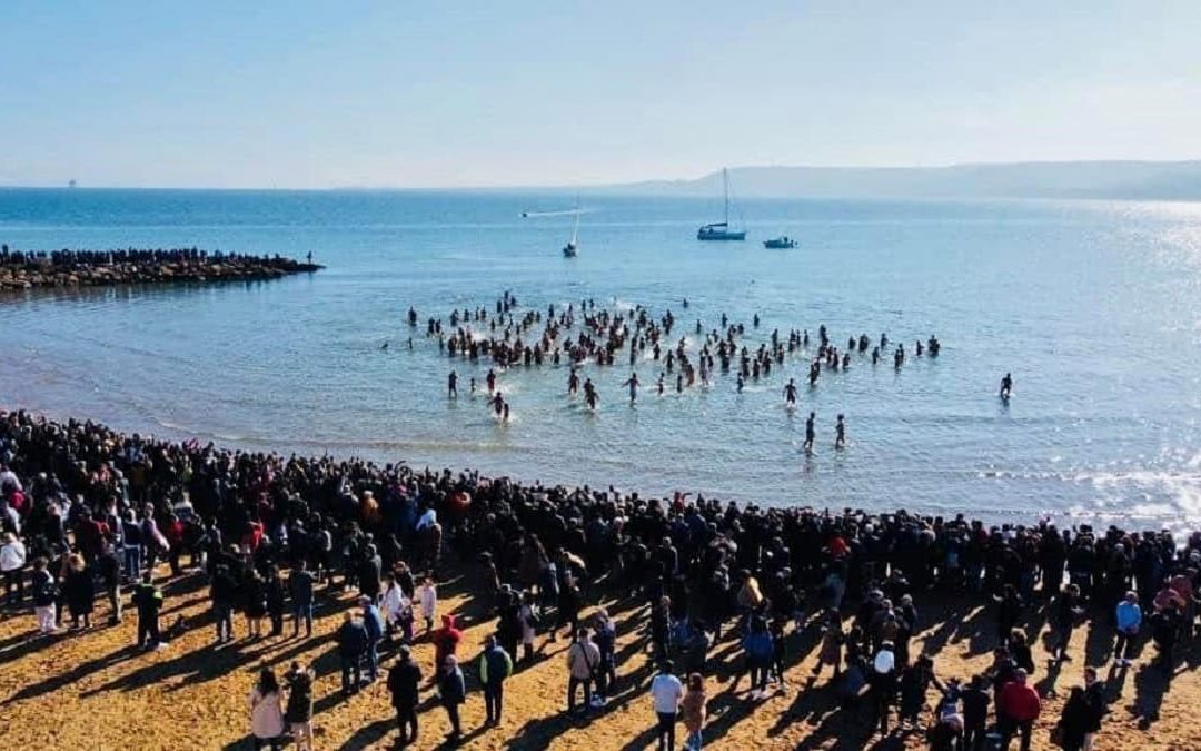 Crotone, record di presenze al tuffo di Capodanno
