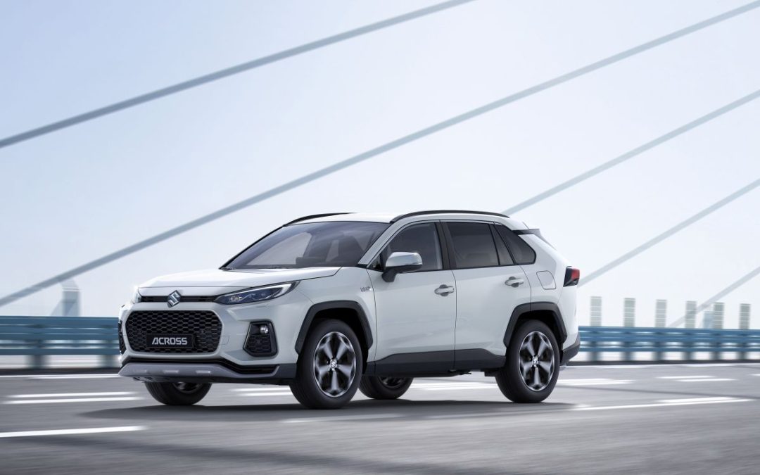 Suzuki presenta la nuova Across Plug-in