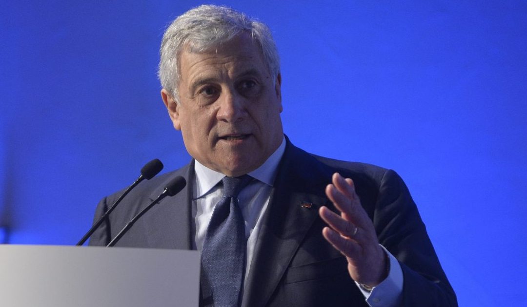 Ucraina, Tajani “Parole di Berlusconi non cambiano la posizione di FI”