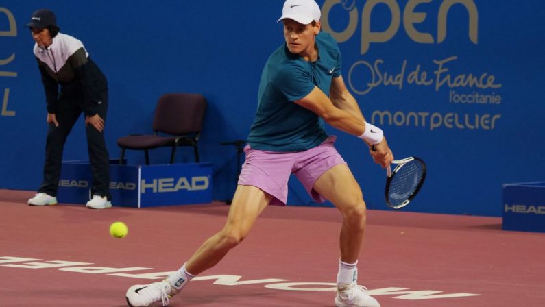 Sinner si arrende in finale a Rotterdam, titolo a Medvedev