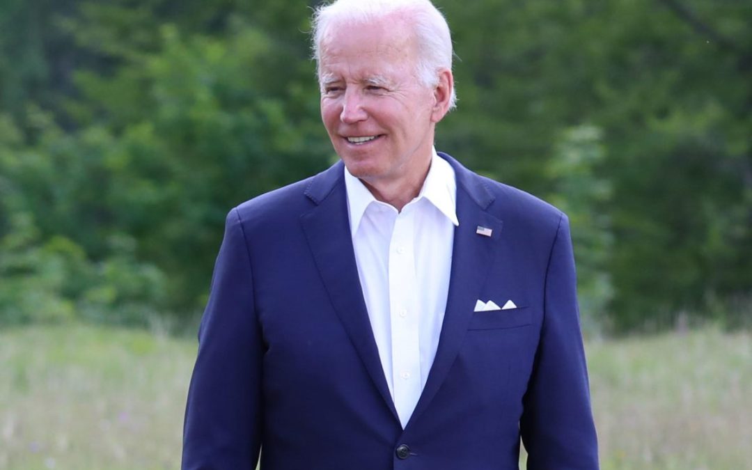Biden “Kiev resiste e continua a essere libera”