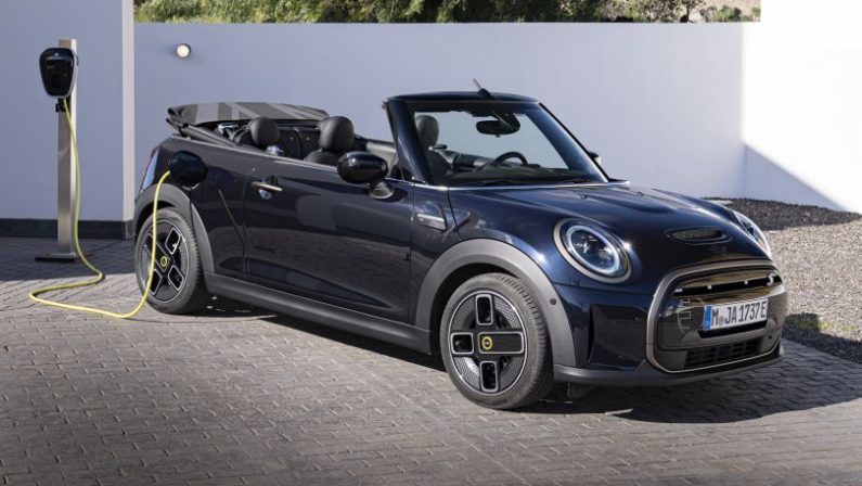 Mini, cerchi in lega alluminio riciclato per Cooper SE Cabrio