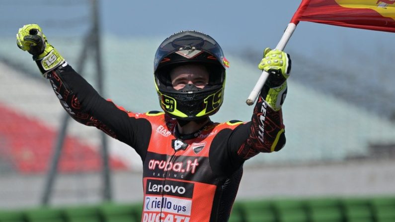 Mondiale Superbike 2023 al via, Bautista vince gara 1 a Phillip Island