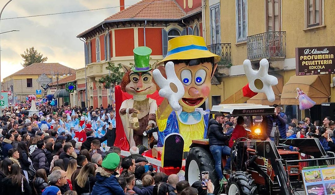 Il carro di Pinocchio, vincitore del Carnevale Miletese 2023
