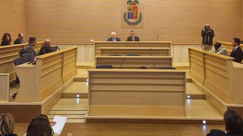 Vibo, si è insediato il consiglio provinciale del presidente L'Andolina