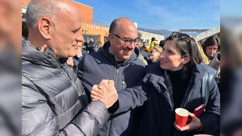 Elly Schlein in Calabria: «Basta con capibastone e chi si sente padrone di tessere e persone»