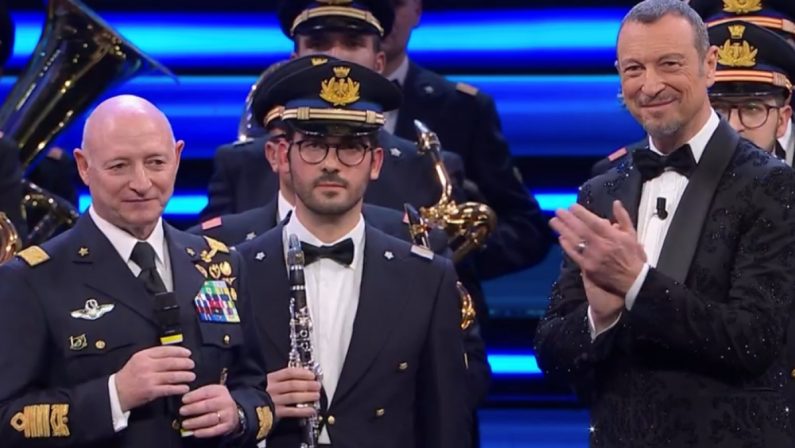 Il clarinettista vibonese Bertuccio a Sanremo con la Banda dell’Aeronautica