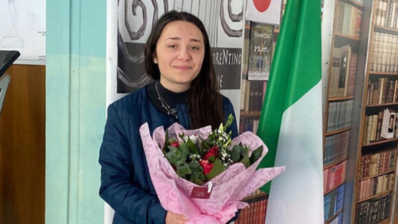Studentessa di Lamezia Terme riceve l'attestato di Alfiere della Repubblica
