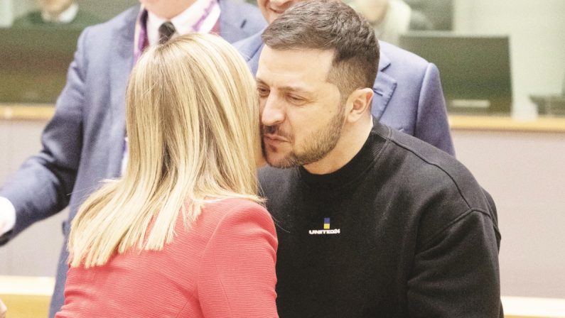 ALTA TENSIONE TRA ROMA E PARIGI «INOPPORTUNO L’INVITO A ZELENSKY»