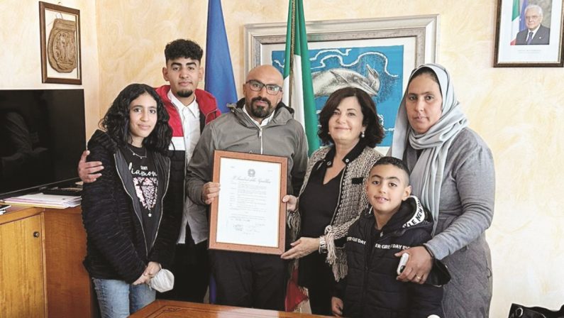 L’ambulante eroe Mustafa diventa cittadino italiano
