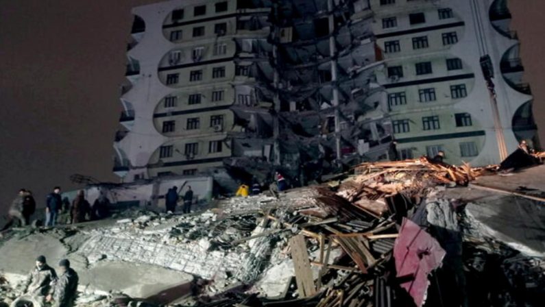 Terremoto in Siria e Turchia, sale a oltre 24 mila il numero delle vittime