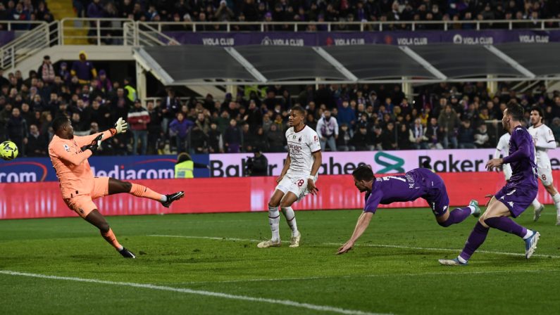 Fiorentina-Milan 2-1, festa viola con Gonzalez e Jovic