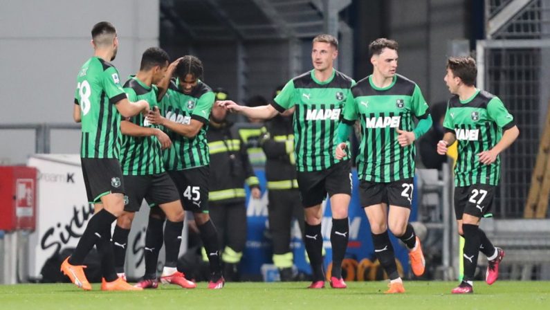 Sassuolo all’ultimo respiro, la Cremonese cede per 3-2