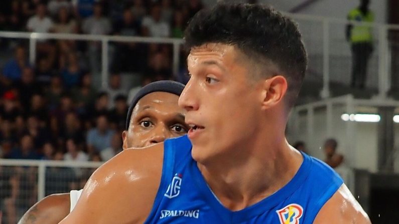 Milwaukee non si ferma, Fontecchio vince il derby con Banchero
