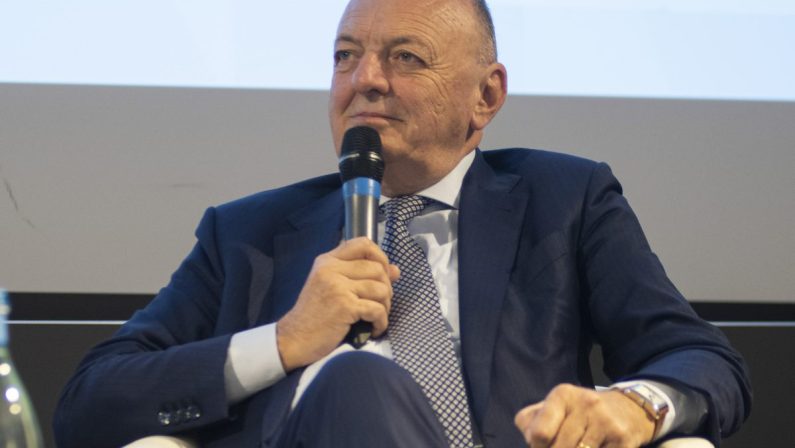 Case green, Pichetto “Direttiva troppo rigida, serve più gradualità”