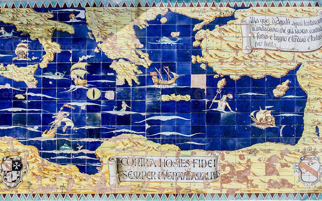 Antica mappa del Mediterraneo su maioliche medioevali in una chiesa di Amalfi
