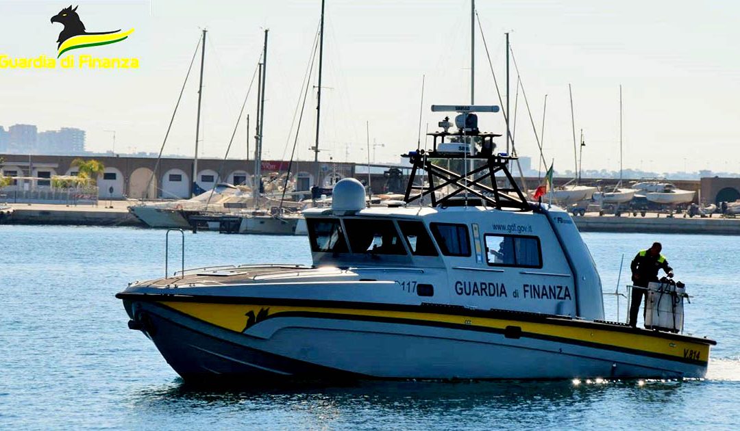 Oltre 6000 ricci di mare sequestrati dalla Finanza in Puglia