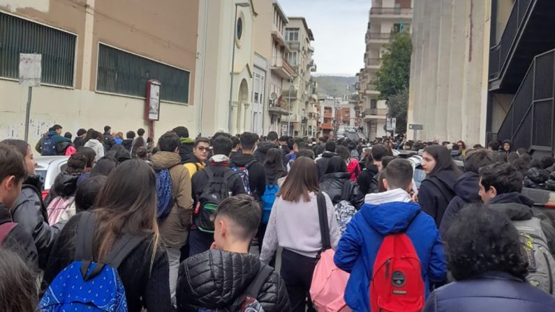 Terremoto nel Reggino, scuole evacuate a Reggio Calabria