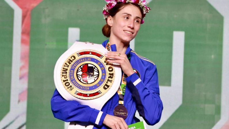 Testa vince l’oro mondiale a Nuova Delhi, Chaarabi argento