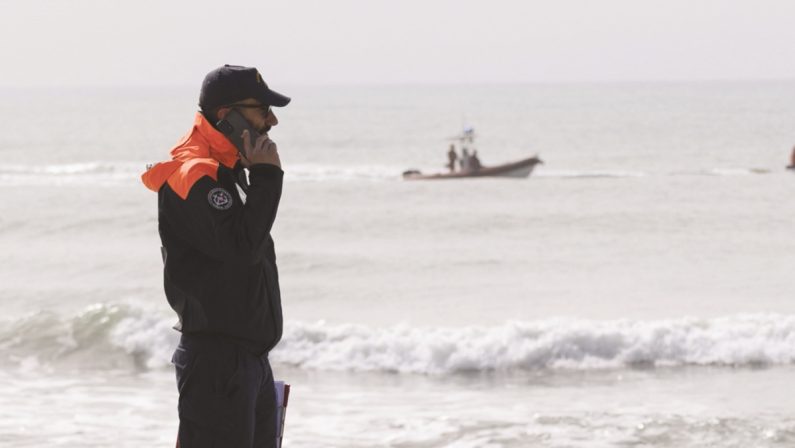 Naufragio Cutro, un altro cadavere recuperato in alto mare