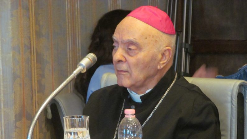 Addio a monsignor Lauro, vescovo emerito di San Marco-Scalea