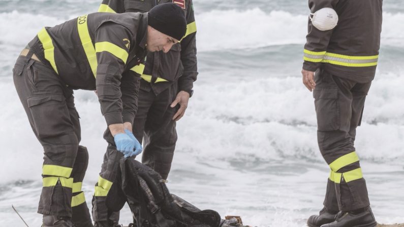 Il sindaco di Botricello: «Crotone-Catanzaro sia dedicata alla tragedia di Cutro»