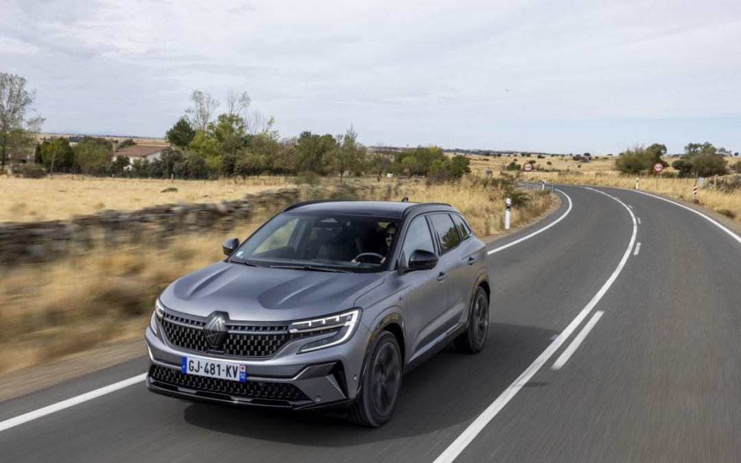 Renault Austral compie 235 volte giro del mondo per garantire la qualità
