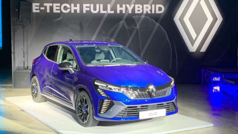 Renault presenta la nuova Clio E-Tech Full Hybrid