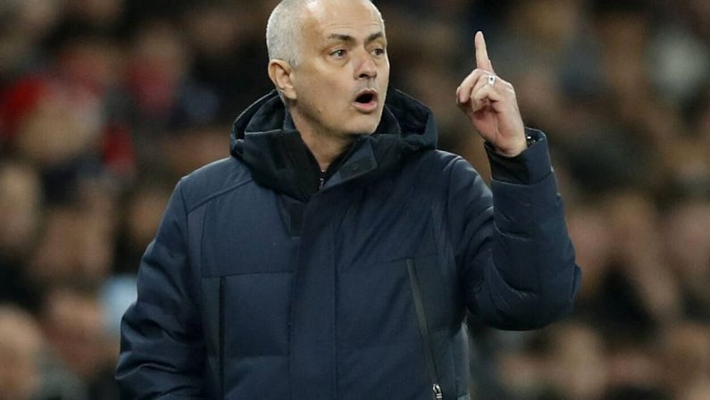 Mourinho “Non so se Dybala giocherà, mi fido della Roma”