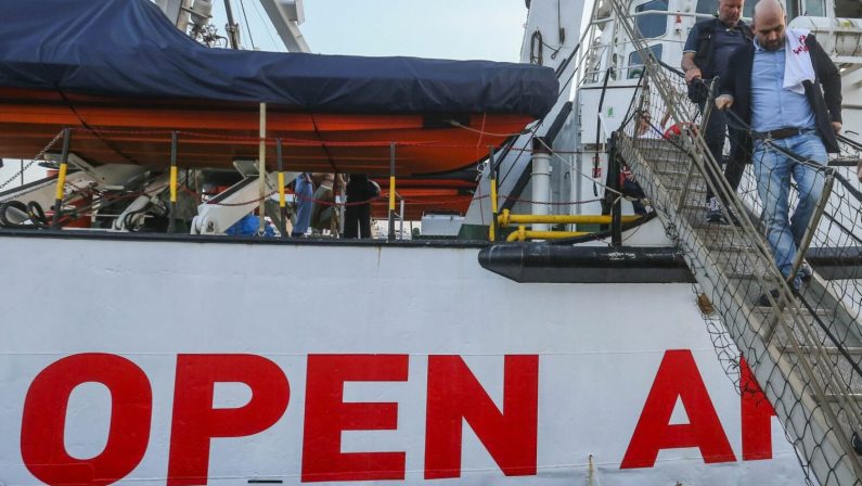 Quarto naufragio al largo di Lampedusa, 47 persone tratte in salvo