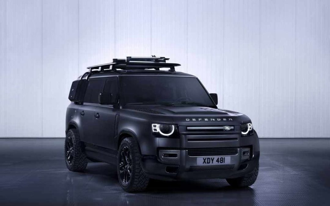 La famiglia Defender cresce con la lussuosa 130 Outbound