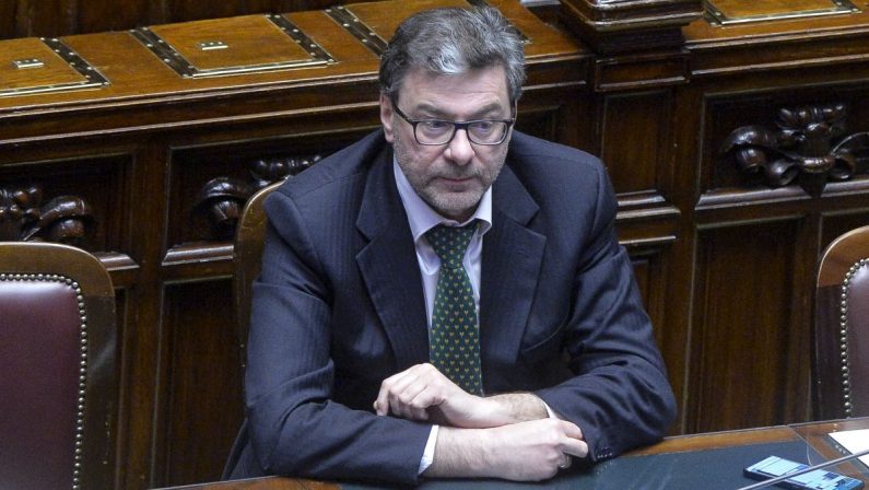 Giorgetti spinge sugli investimenti e frena sulle pensioni