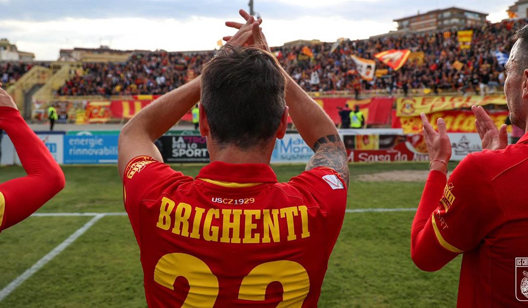 Brighenti (foto dal sito ufficiale dell'Us Catanzaro)
