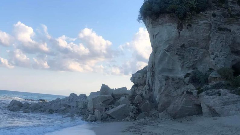 Tropea, crolla una parte di costone di roccia della Madonna dell'Isola