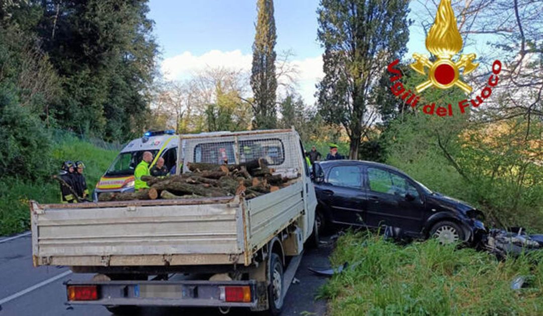 Tragedia in Umbria, due calabresi morti in un incidente stradale