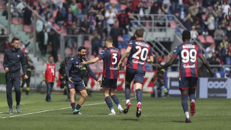 Bologna travolgente, 3-0 e sorpasso all’Udinese