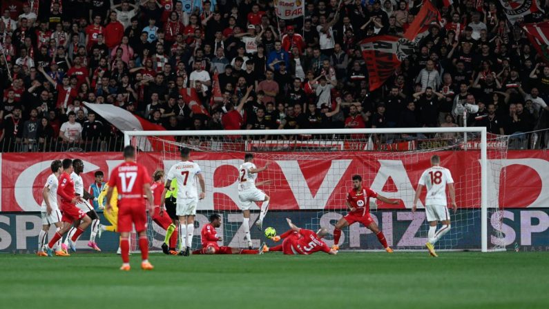 Caldirola risponde a El Shaarawy, Monza-Roma 1-1