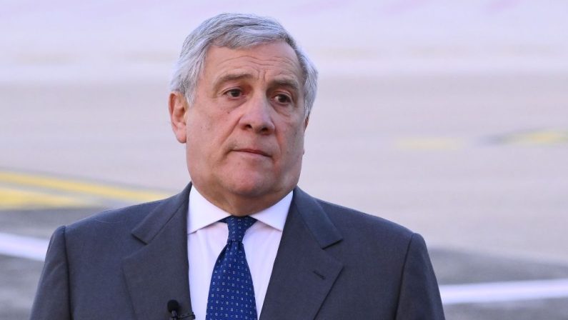 Tajani “Governo francese in imbarazzo, ma mancano le scuse”