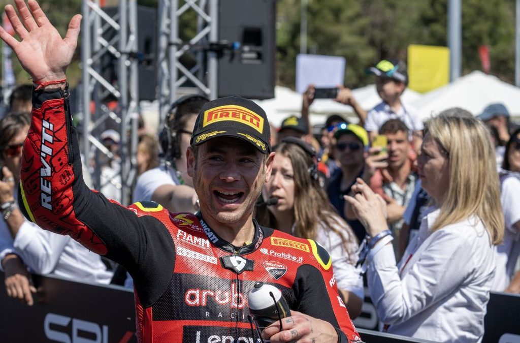 Superbike, Bautista fa il pieno in Catalunya e vince anche gara 2