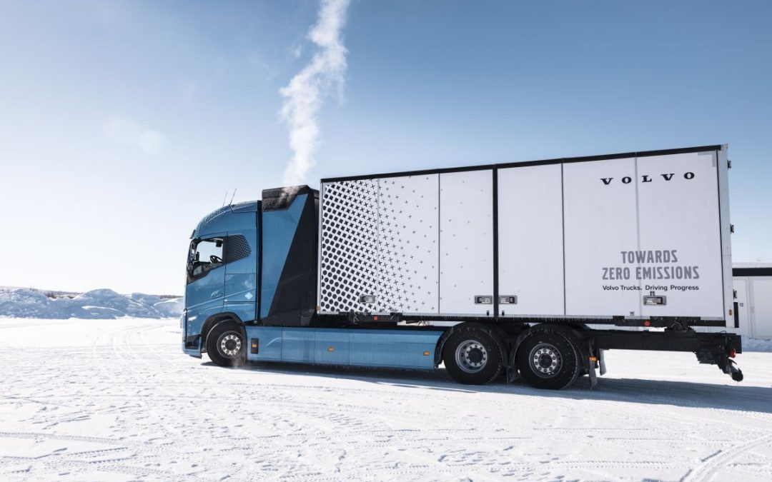 Volvo testa i camion alimentati a idrogeno sulle strade pubbliche
