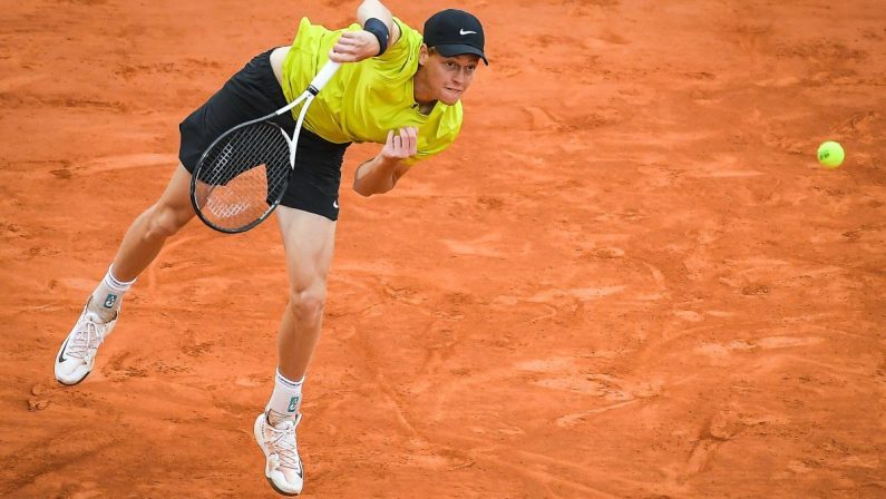 A Roma avanzano Sinner, Musetti e Cecchinato