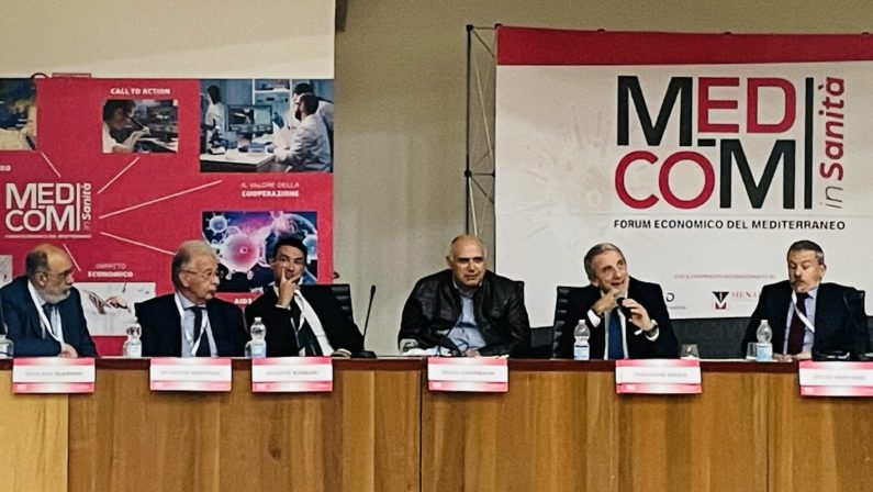 Modelli per malattie infettive in area Mediterraneo, Sicilia come hub
