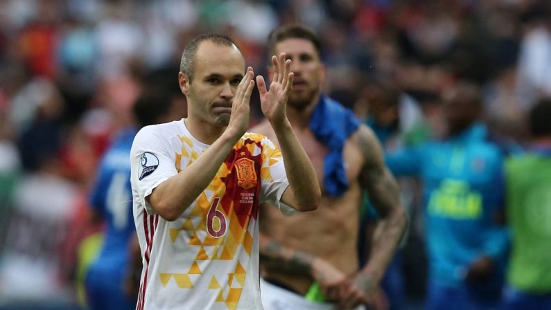 Iniesta lascerà il Vissel Kobe “Ma continuerò a giocare”