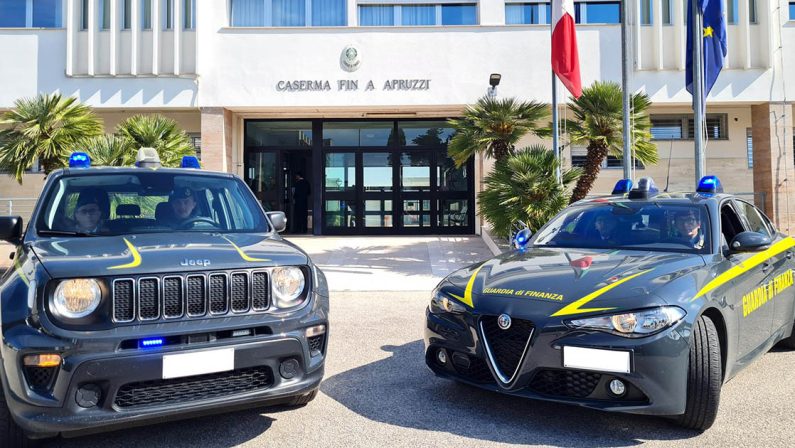 Blitz a Brindisi e in provincia: sequestrati 29mila prodotti contraffatti