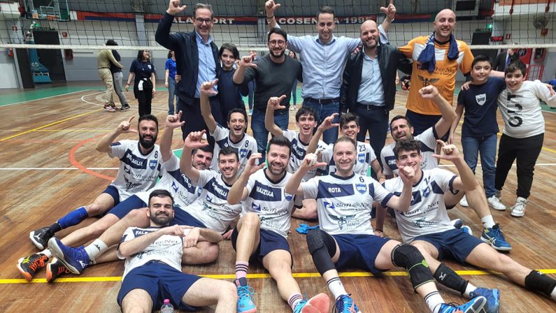 Volley, l'Asd Montalto promossa in Serie C