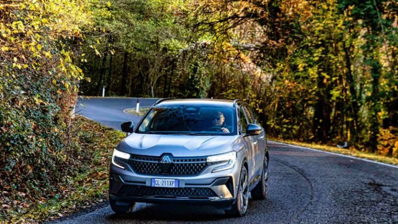 Renault Austral ottiene 5 stelle ai crash test Euroncap